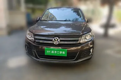 Volkswagen Tiguan 2015, 89600 км, за 6908 USD