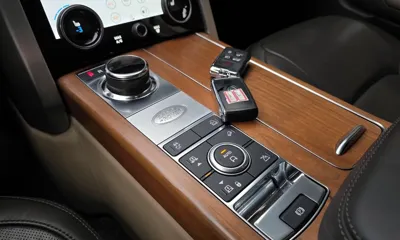 Land Rover Range Rover 2018, 45322 км, за 43302.71 USD - фото 9