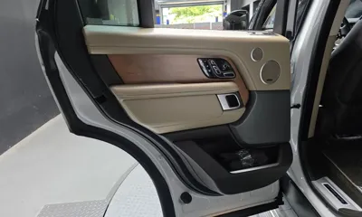 Land Rover Range Rover 2018, 45322 км, за 43302.71 USD - фото 25