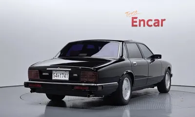 Jaguar XJ-6 1994, 156995 км, за 8736.18 USD