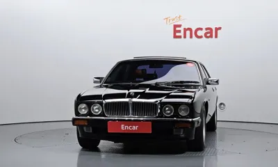 Jaguar XJ-6 1994, 156995 км, за 8736.18 USD