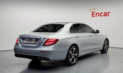 Mercedes-Benz E-Class 2020, 84519 км, за 16474.57 USD