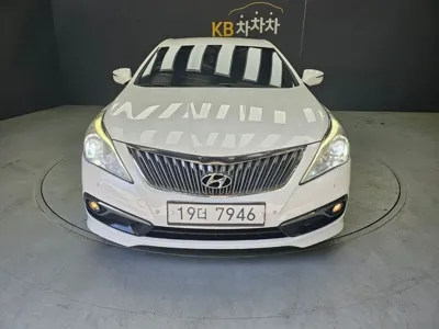 Hyundai Grandeur 2015, 161680 км, за 3902.28 USD