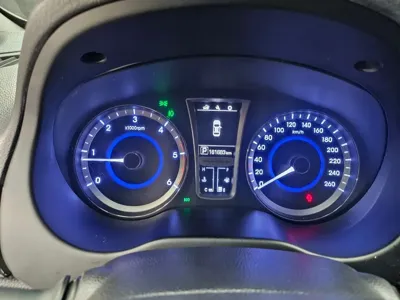 Hyundai Grandeur 2015, 161680 км, за 3902.28 USD - фото 8