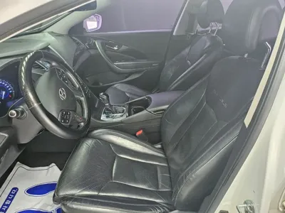 Hyundai Grandeur 2015, 161680 км, за 3902.28 USD - фото 10