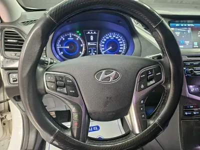 Hyundai Grandeur 2015, 161680 км, за 3902.28 USD - фото 12