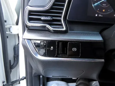 Kia Sportage 2023, 78620 км, за 17516.44 USD - фото 12