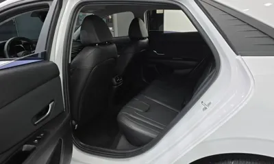 Hyundai Avante 2023, 74404 км, за 11530.95 USD - фото 26