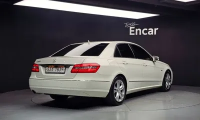 Mercedes-Benz E-Class 2010, 96122 км, за 3809.77 USD