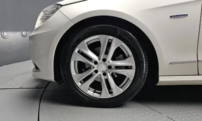 Mercedes-Benz E-Class 2010, 96122 км, за 3809.77 USD