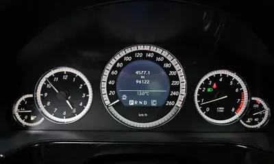 Mercedes-Benz E-Class 2010, 96122 км, за 3809.77 USD - фото 8