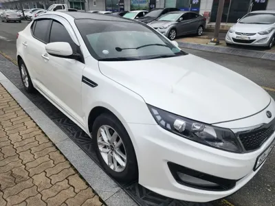 Kia K5 2013, 213700 км, за 2185.9 USD