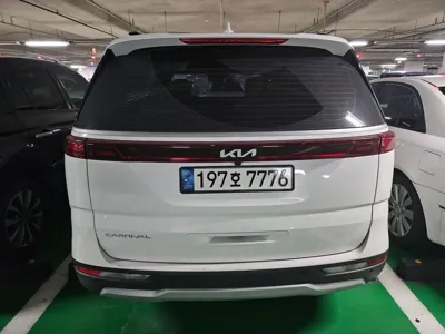 Kia Canival 2022, 61696 км, за 3216.49 USD