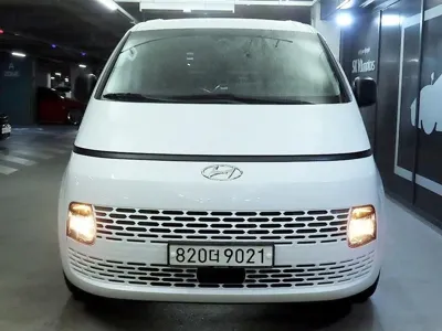 Hyundai Staria 2022, 126909 км, за 10863.92 USD