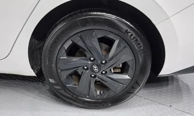 Hyundai Avante 2023, 33070 км, за 65110.35 USD