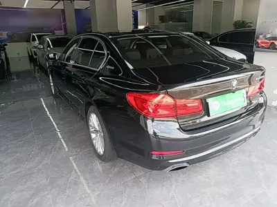 BMW 5 Series New Energy 2019, 65800 км, за 19896.12 USD
