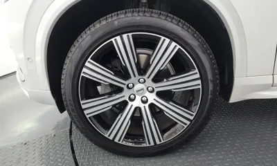 Volvo XC90 2023, 96587 км, за 33018.25 USD
