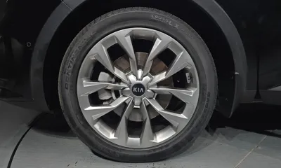 Kia Sorento 2021, 79735 км, за 16856.17 USD