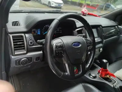 Ford Everest 2018, 108500 км, за 10005.69 USD - фото 12
