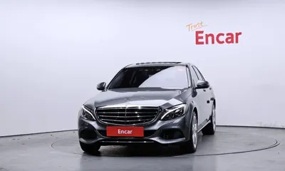 Mercedes-Benz C-Class 2018, 65844 км, за 12487.61 USD