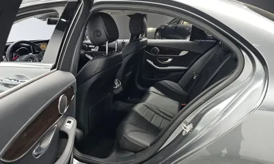 Mercedes-Benz C-Class 2018, 65844 км, за 12487.61 USD - фото 11