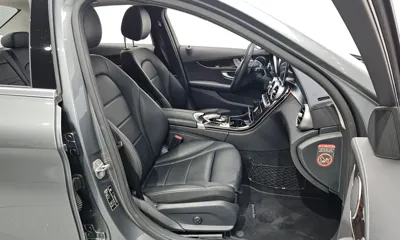 Mercedes-Benz C-Class 2018, 65844 км, за 12487.61 USD - фото 12