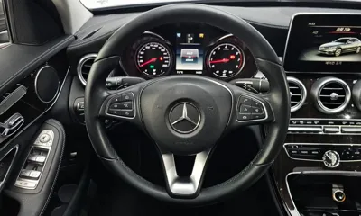 Mercedes-Benz C-Class 2018, 65844 км, за 12487.61 USD - фото 13