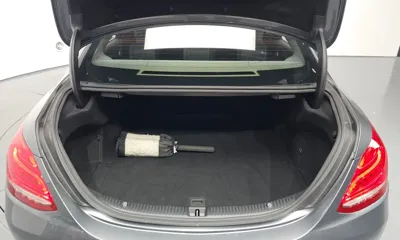 Mercedes-Benz C-Class 2018, 65844 км, за 12487.61 USD - фото 20