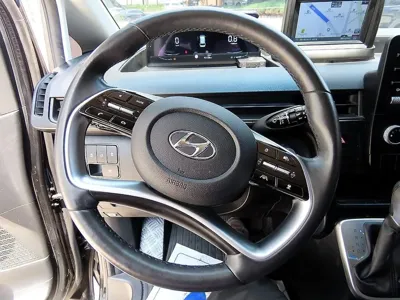 Hyundai Staria 2022, 43000 км, за 15401.91 USD - фото 10
