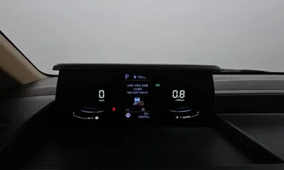 Hyundai Staria 2023, 63674 км, за 20482.32 USD - фото 8