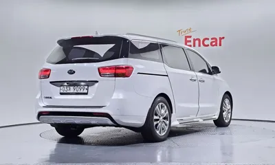 Kia Canival 2017, 41420 км, за 9962.88 USD