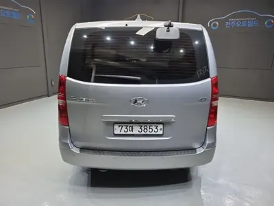 Hyundai Starex 2020, 72877 км, за 12286.29 USD