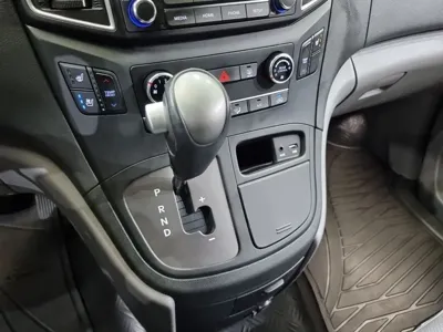 Hyundai Starex 2020, 72877 км, за 12286.29 USD - фото 14