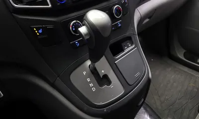 Hyundai Starex 2016, 185960 км, за 3435.74 USD - фото 9