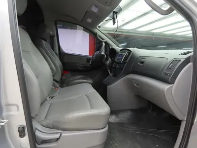 Hyundai Starex 2016, 185960 км, за 3435.74 USD - фото 10