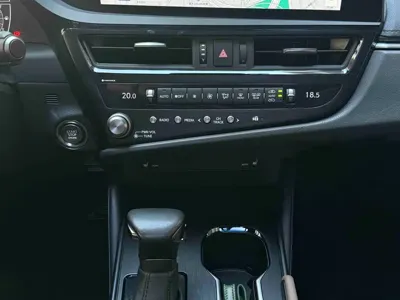 Lexus ES 2023, 33000 км, за 26413.09 USD - фото 8