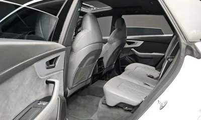 Audi Q8 2022, 21826 км, за 46463.52 USD - фото 10