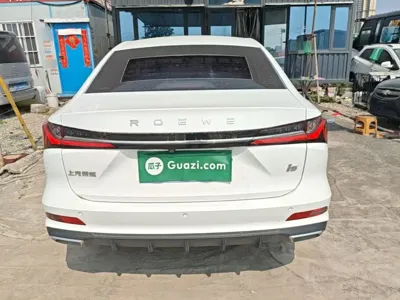 Roewe i5 2023, 9300 км, за 6209.41 USD - фото 6