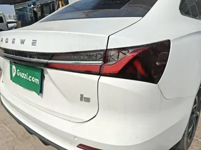 Roewe i5 2023, 9300 км, за 6209.41 USD - фото 8