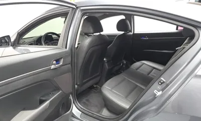 Hyundai Avante 2016, 133529 км, за 4853.42 USD - фото 26