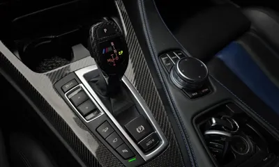 BMW 6-Series 2018, 76291 км, за 22725.78 USD - фото 9
