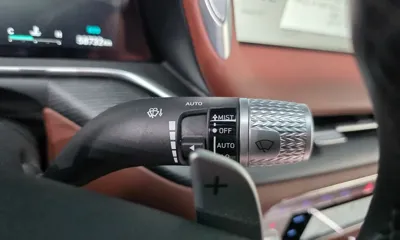 Genesis G90 2023, 58732 км, за 49100.7 USD - фото 32
