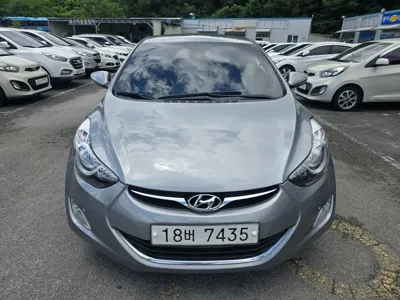 Hyundai Avante 2013, 147366 км, за 2947.35 USD