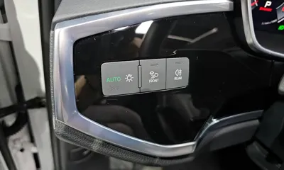 Audi Q3 2020, 28121 км, за 29055.88 USD - фото 16