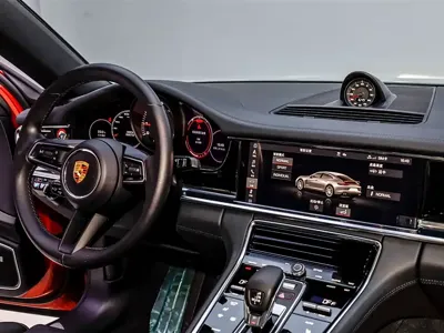 Porsche Panamera 2021, 36600 км, за 92405.51 USD - фото 29