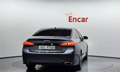 Hyundai Genesis 2015, 145037 км, за 7748.34 USD
