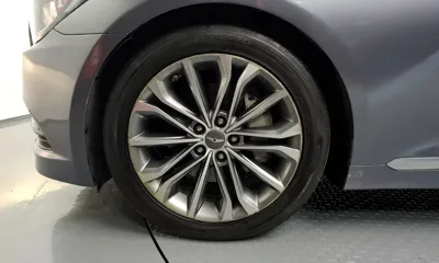 Hyundai Genesis 2015, 145037 км, за 7748.34 USD