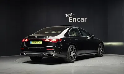 Mercedes-Benz E-Class 2026, 727 км, за 61691.46 USD - фото 2