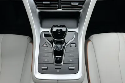 BYD Song Pro New Energy 2022, 24200 км, за 12621 USD - фото 24