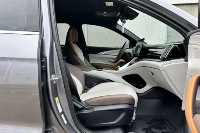 BYD Song Pro New Energy 2022, 24200 км, за 12621 USD - фото 27